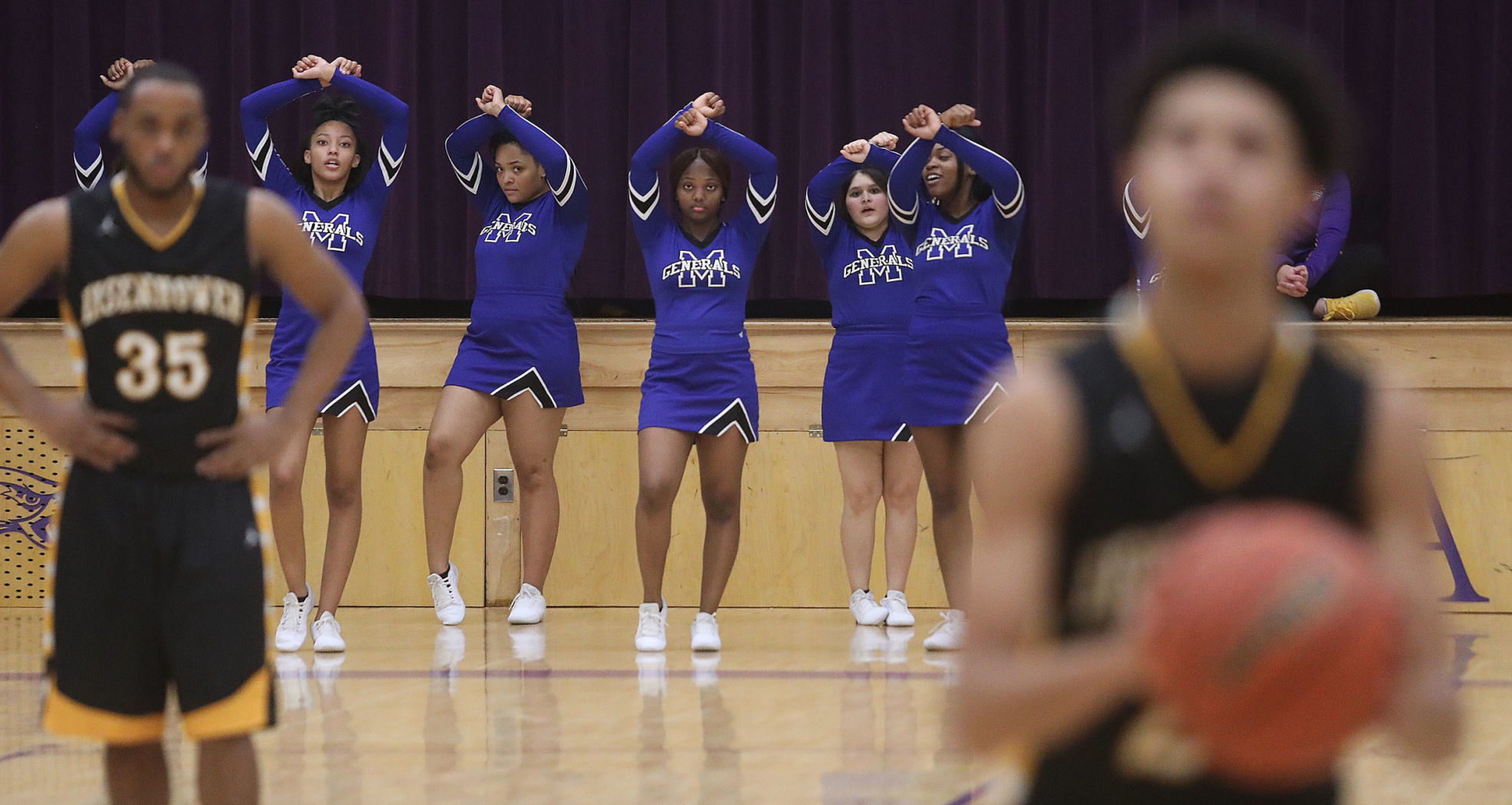 Eisenhower vs MacArthur boys basketball 32 2.25.19.jpg